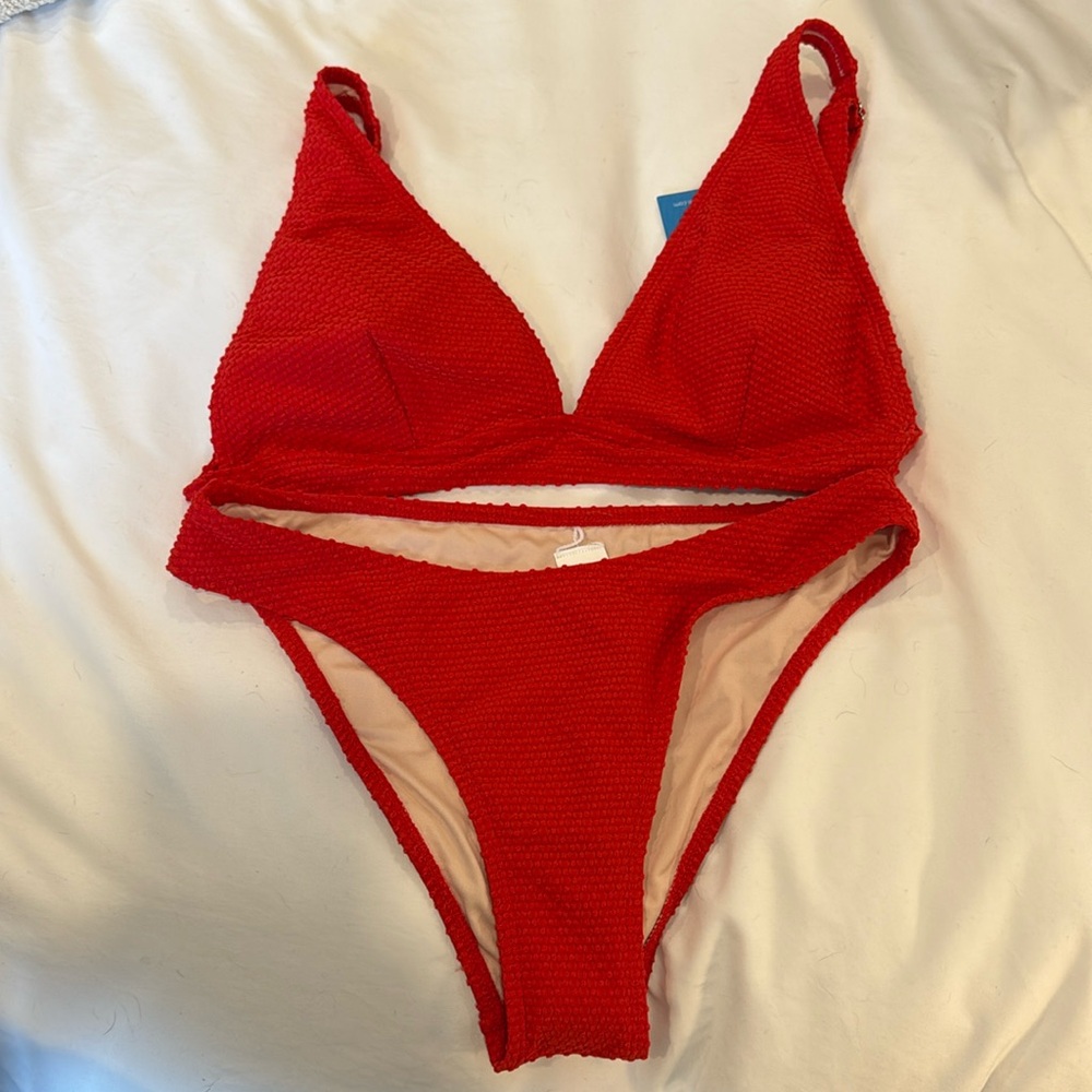 CUPSHE bikini - red plunging top & bottom